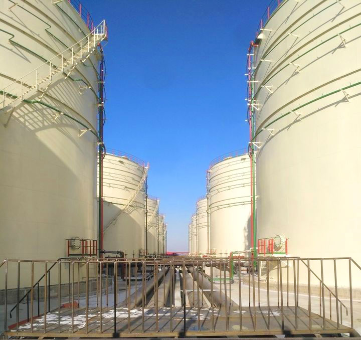 無(wú)溶劑環(huán)氧涂料用于儲(chǔ)罐內(nèi)壁